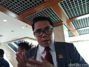 Wakil Rakyat F-PDIP Apresiasi Kejagung Bongkar BMW Mewah Jaksa Pinangki