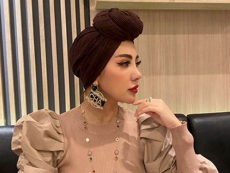 Yuk Intip Gaya Berhijab Bella Shofie