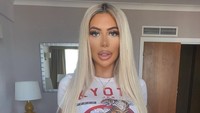 Saat kembali ke rumah ia pun terkejut sudah ada petugas yang memberikannya denda sebesar 10 ribu poundsterling. Dok. Instagram/chloegshore1