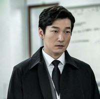 Ranking kedua ada Cho Seung Woo yang belum lama ini bermain di season kedua serial Forest of Secrets, ditayangkan tvN. Total indeksnya mencapai 3.290.796. Data ini didapatkan lewat analisa dari 27 Juli - 28 Agustus 2020. Foto: tvN