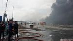 Foto-foto Gudang Polytron yang Terbakar di Demak
