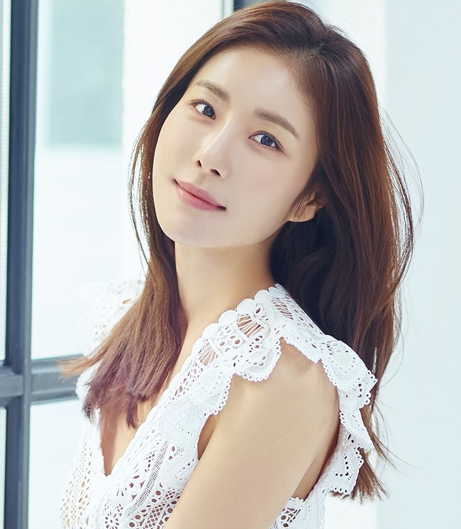 Han Da Gam menempati urutan delapan dalam daftar ini. Saat ini aktris 40 tahun tersebut membintangi serial Graceful Friends yang sedang tayang di JTBC hingga 5 September 2020. Foto: Dok. Asianwiki