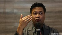 Aakar menyebut, transaksi saham tersebut atas kesepakatan antara klien Jouska dengan Mahesa. Sementara, Jouska dan Mahesa tidak ada perjanjian kerja sama.