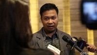 Ia melanjutkan, kesepakatan damai tersebut berasal dari 45 klien dari 63 klien yang mengajukan komplain.