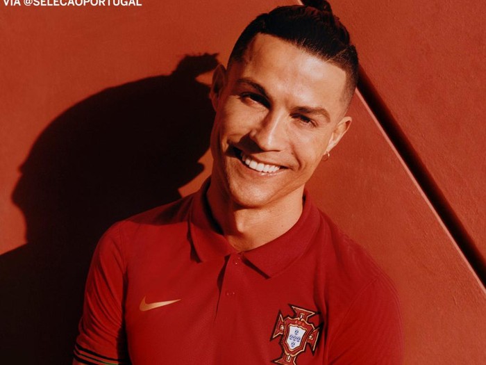 Jersey timnas Portugal