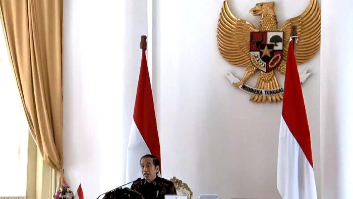 Presiden Jokowi saat memberikan pengarahan kepada gubernur mengenai pengendalian pandemi virus Corona dan pemulihan ekonomi.