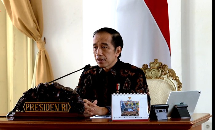 Presiden Jokowi saat memberikan pengarahan kepada gubernur mengenai pengendalian pandemi virus Corona dan pemulihan ekonomi.