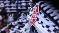 Pada aturan tersebut, impor pada sektor alas kaki hanya mewajibkan Laporan Surveyor (LS) dan mekanisme pemeriksaan dokumen impor dilakukan setelah melewati kawasan pabean (post border).  