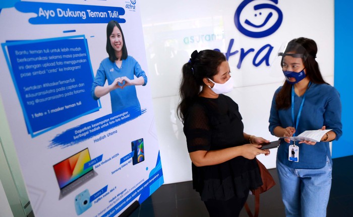 Kampanye Dukung Teman Tuli Asuransi Astra Menyambut Hari Bahasa Isyarat Internasional yang jatuh pada 23 September, seluruh frontliner Asuransi Astra akan mengenakan masker teman tuli sepanjang September 2020.