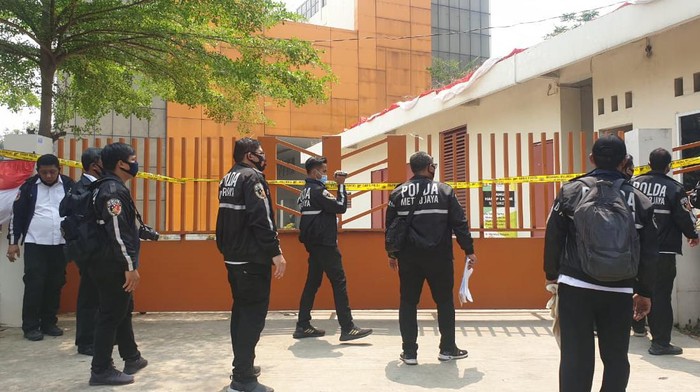 Kantor Hanura di Cipayung disegel polisi