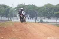 KTM 390 Adventure: Motor Rakitan Gresik 