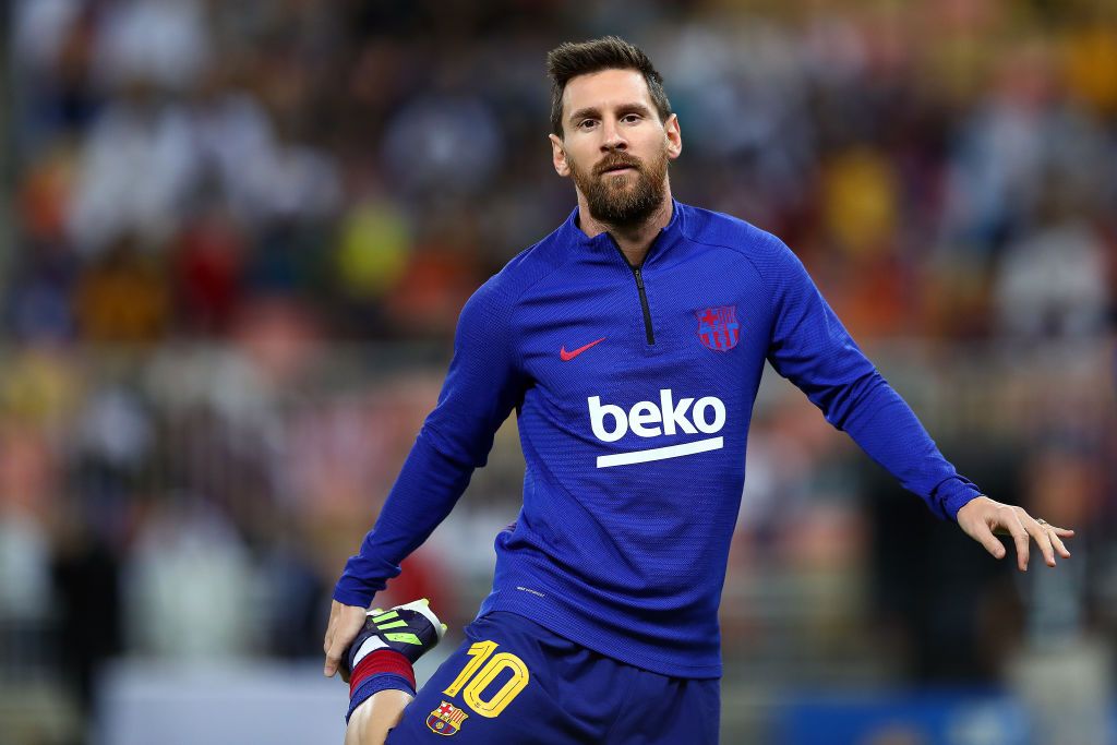Lionel Messi JEDDAH, SAUDI ARABIA - JANUARY 09: Lionel Messi of FC Barcelona warms up for the Supercopa de Espana Semi-Final match between FC Barcelona and Club Atletico de Madrid at King Abdullah Sports City on January 09, 2020 in Jeddah, Saudi Arabia. (Photo by Francois Nel/Getty Images)