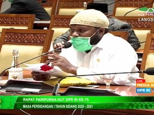 Interupsi Paripurna DPR, Marthen Douw Si Penggebrak Meja Singgung Otsus Papua
