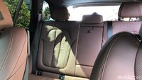 Begini bagian dalam mobil yang harganya lebih dari Rp 1 miliar ini.