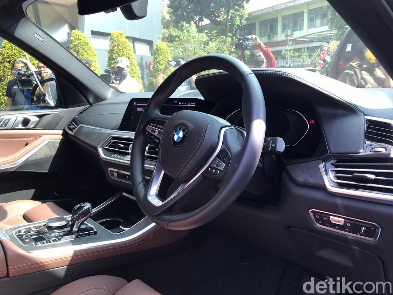 Mobil BMW jaksa Pinangki Sirna Malasari