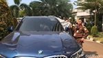 Penampakan Temuan Mengejutkan di Dalam BMW Mewah Pinangki