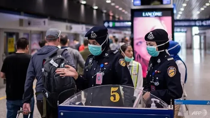 Pemeriksaan di Airport Malaysia (AFP Photo)
