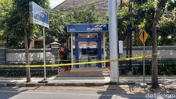 perampokan atm di malang