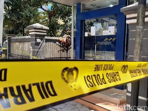 Cerita Sekuriti Ditembak 3 Kali Perampok Mesin ATM di Malang