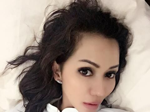 Jaksa Pinangki Sirna Malasari terus menjadi buah bibir. Usai ditangkap terlibat dalam kasus Djoko Tjandra, kini gaya hidup mewahnya pun tak luput dari sorotan media. Ini potretnya.