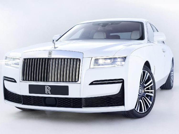 Lebih Dekat Dengan Rolls-Royce Ghost yang Dihargai Rp 4,8 M