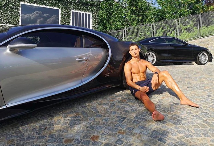 Ronaldo vs Zuckerberg Ronaldo vs Zuckerberg