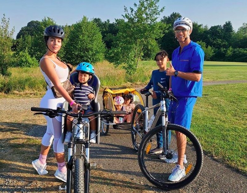 Ronaldo vs Zuckerberg