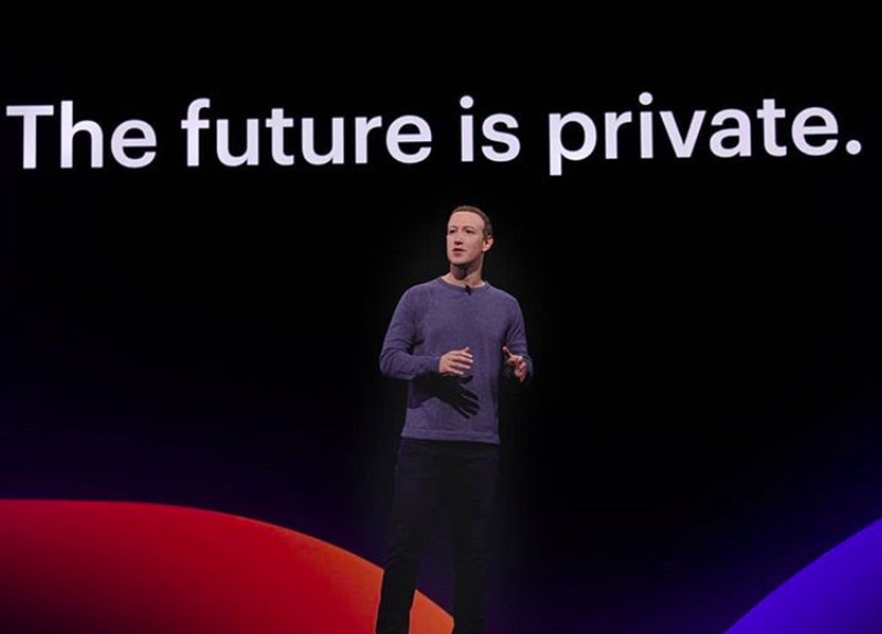 Ronaldo vs Zuckerberg