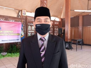 Dampingi Istri Bupati Semarang di Pilkada 2020, Sekda Ajukan Pensiun Dini