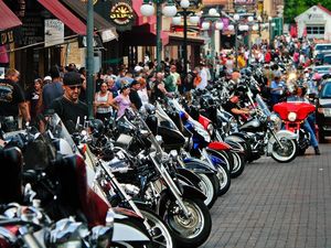 Corona Merajalela, Ribuan Bikers Nggak Kapok Gelar Kopdar Lagi
