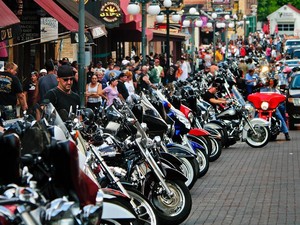 Corona Merajalela, Ribuan Bikers Nggak Kapok Gelar Kopdar Lagi