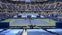 Karolina Pliskova dari Ceko bertanding melawan Anhelina Kalinina dari Ukrainan dalam putaran pertama AS Terbuka.