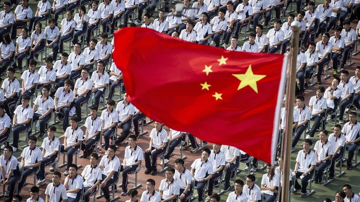 Pertama kali dibuka sejak 7 bulan, semua sekolah dan taman kanak-kanak kembali dibuka di Wuhan, China.