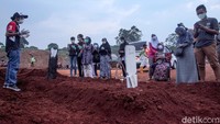 Per 2 September, kasus kematian akibat Corona di Indonesia bertambah sebanyak 88 kasus. Jadi total angka kematian menjadi 7.505 orang meninggal karena Corona.