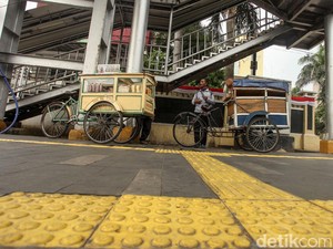 Pemprov DKI Anggarkan Rp 100 Miliar untuk Tata Trotoar di 10 Ruas Jalan