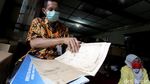 Begini Proses Restorasi Naskah Kuno yang Kaya Nilai Sejarah