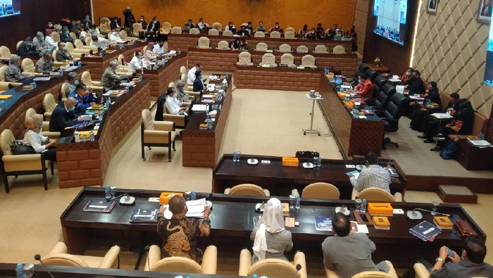 Budi Karya hingga Basuki Rapat Bareng DPR