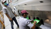 Dengan mesin tersebut, beras yang tersimpan di Gudang Bulog pun dapat dibersihkan sehingga tak mengurangi kualitas beras tersebut.