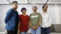 Mereka mengeluarkan album yang berisikan tujuh lagu. Foto: Asep Syaifullah/detikHOT