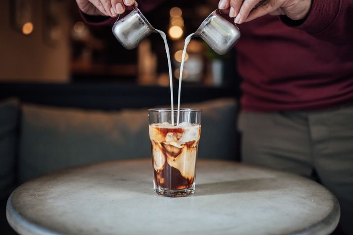 Fenomena kopi susu kekinian favorit milenial