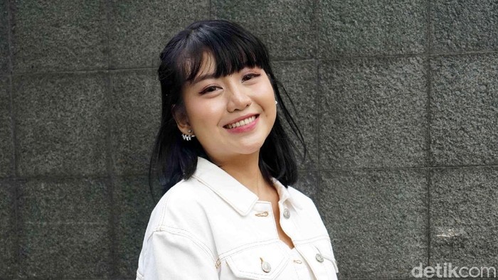 Ghea Indrawari saat ditemui di kawasan Trans TV.