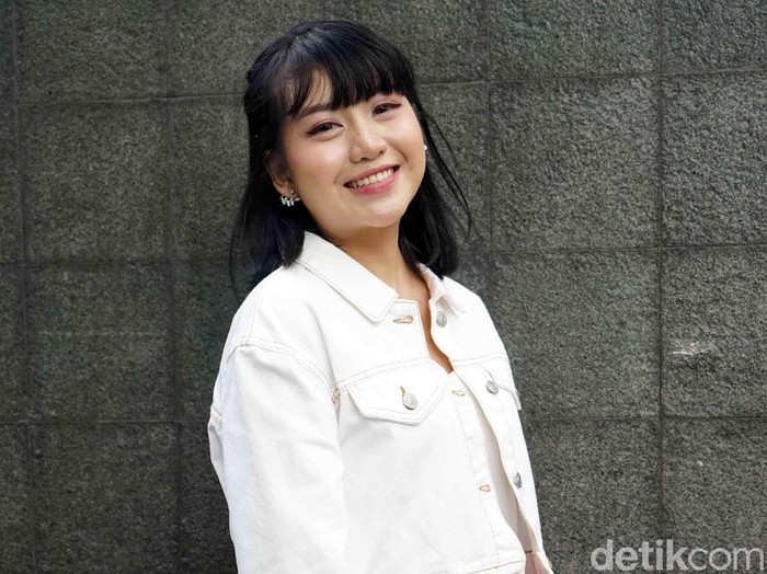 Ghea Indrawari saat ditemui di kawasan Trans TV.