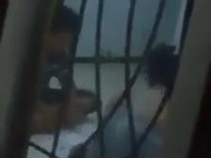 Beredar Video Ibu di Malang Cambuk Anak Saat Kerjakan Tugas Sekolah