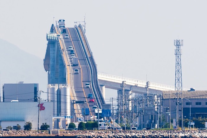 Jembatan Eshima Ohashi