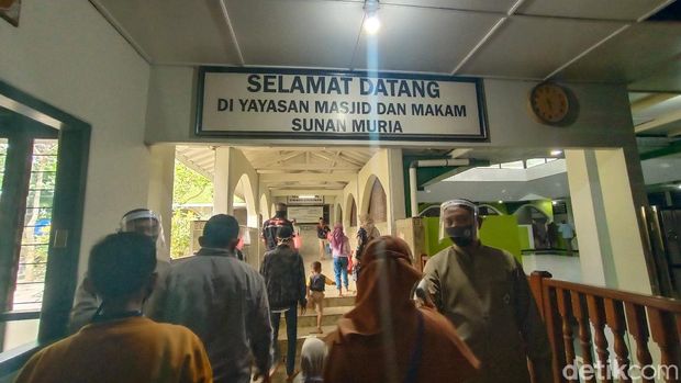 Makam Sunan Muria di era New Normal.