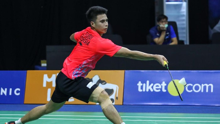 Tim Garuda sukses mengatasi tim Banteng 4-1 dalam pertandingan grup Mola TV PBSI Thomas &Uber Cup Simulation 2020. Ikhsan Leonardo Imanuel Rumbay sebagai penentu kemenangan.