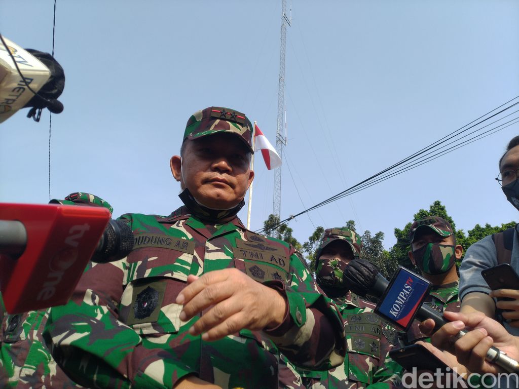 Pangdam Jaya Mayjen TNI Dudung Abdurachman (Sachril/detikcom) Pangdam Jaya Mayjen TNI Dudung Abdurachman (Sachril/detikcom)