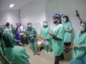 32 Relawan Satgas Pusat Bantu Penanggulangan COVID-19 di Kota Bogor