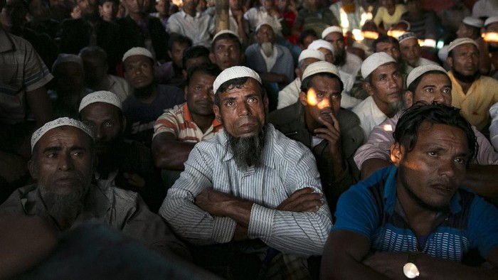 Pengungsi Rohingya Desak ICC Gelar Sidang di Asia Para pengungsi Rohingya meminta agar Mahkamah Pidana Internasional menggelar persidangan kasus ini lebih dekat dengan lokasi kejadian.