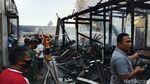 Potret Gudang Mebel di Kudus yang Ludes Terbakar